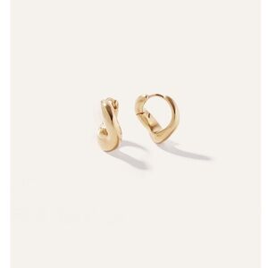 Quince Bold Wave Hoops